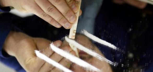 Qualcuno diceva: centinaia di cocainomani contro legalizzazione cannabis. Ma che fine ha fatto l'inchiesta sulla droga in Parlamento?