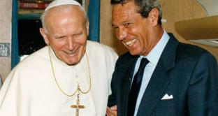 Ecco chi era l’originale portavoce di  Papa Giovanni Paolo II ovvero Navarro Valls.