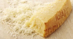 Grana, Padano Cheese, Romano Cheese e altri cibi 