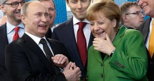 La Germania ci frega il gas. La Russia costruirà il gasdotto nelle acque del nord. Il governo Renzi stracciò il contratto con Gazprom nel 2014 su pressioni dell'Europa a trazione tedesca. 
