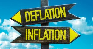 La bassa inflazione è un fenomeno globale e che s'inquadra in un trend storico iniziato negli anni Ottanta. E lo scivolamento verso la deflazione sarebbe questione di tempo. 