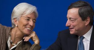 Mario Draghi potrebbe ricoprire il ruolo di direttore generale del Fondo Monetario Internazionale dopo che Christine Lagarde gli sarà succeduto dal prossimo novembre alla guida della BCE. Per l'Italia sarebbe una poltrona prestigiosa nel panorama mondiale.