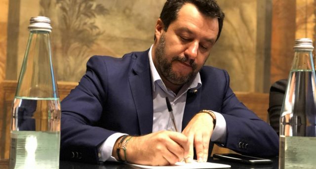 Salvini vuole più deficit