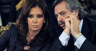 Frase choc contro gli italiani dell'ex presidenta e attuale vice-presidente dell'Argentina, Cristina Fernandez de Kirchner. Buenos Aires ha un grave problema con il suo capo di stato ombra. 