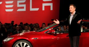 La partenza di Jerome Guillen, uno dei quattro principali leader di Tesla, ha suscitato non poche preoccupazioni sui futuri programmi della casa automobilistica.

