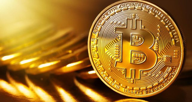 Bitcoin fino a oltre 28.000 dollari