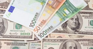 Cambio euro-dollaro debole
