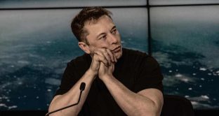 I documenti finanziari hanno evidenziato che il piano di vendita di Elon Musk era previsto già da molto tempo. Ecco cosa è successo.

