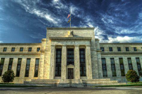 Crisi banche, FED pone fine alla stretta monetaria