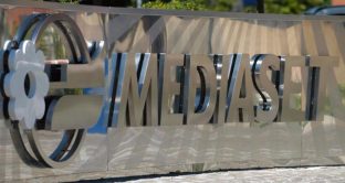 Azioni Mediaset in rialzo sull'accordo con Vivendi