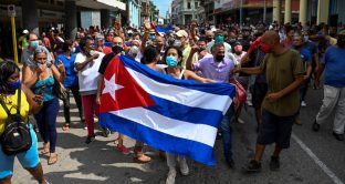 Migliaia di manifestanti a Cuba contro il regime