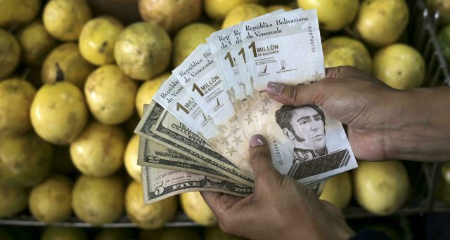 Tassa sul dollaro in Venezuela