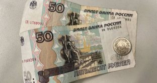 Rublo a +40% quest'anno contro il dollaro