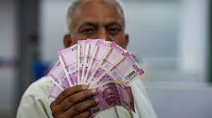 Banconota da 2.000 rupie ritirata in India