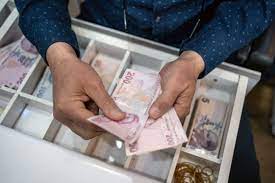 Crollo lira turca dopo aumento tassi d'interesse