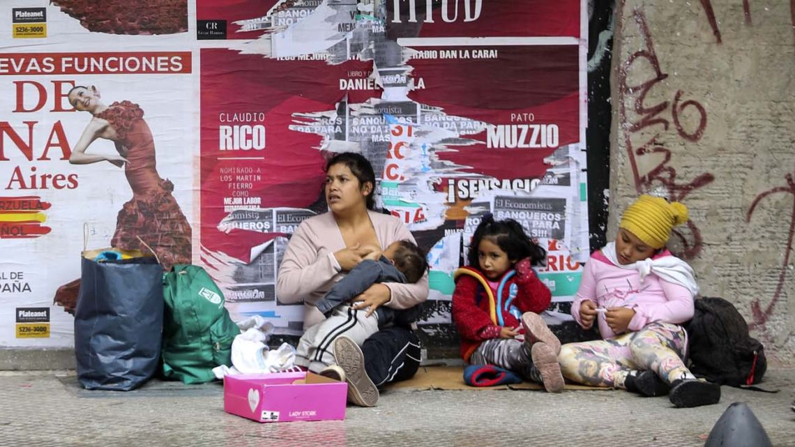 Argentina al voto tra iperinflazione e povertà