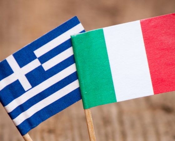 Grecia batte Italia su spread