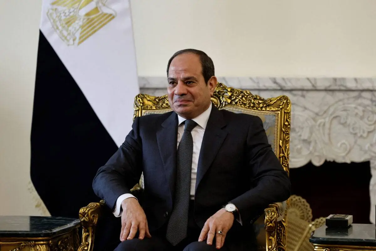 Crisi in Egitto, Al Sisi riceve 60 miliardi di dollari di aiuti internazionali