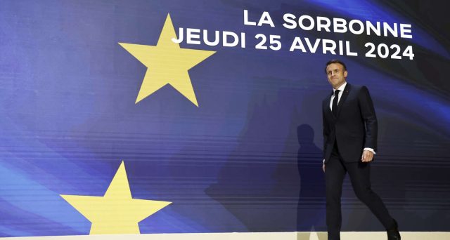 Macron chiede alla BCE un cambio della sua politica monetaria