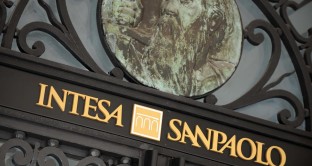 Intesa Sanpaolo consolida la sua posizione in vetta al Ftse Mib grazie anche ai dettagli del piano industriale 