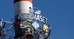Vendite su Mediaset dopo il downgrade deciso da Barclays (giù anche il target price)