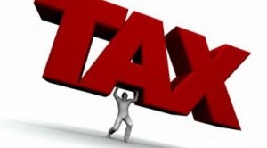 La riforma tributaria 2011 lancia lo spesometro e passa ai raggi X la triangolazione Iva extra Ue: obiettivo contrastare l'evasione fiscale 