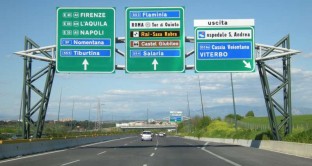Pedaggio autostrade con abbonamento annuale e GRA di Roma a pagamento: così cambierà la viabilità in Italia?
