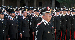 Indetti concorsi carabinieri per reclutare 1096 allievi in ferma quadriennale. Ecco come inviare la domanda.