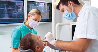 il dentista sociale permette di accedere a cure odontoiatriche con prezzi calmierati per le fasce della popolazione più deboli.