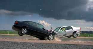 Incidente stradali con feriti, quando l'assicurazione non paga il danno?  Perché?  Vediamo cosa stabilisce la legge prima e dopo la Riforma 2012.