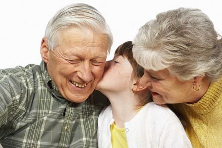 Quando i nipoti possono fruire della pensione di reversibilità dei nonni e che requisiti devono soddisfare?