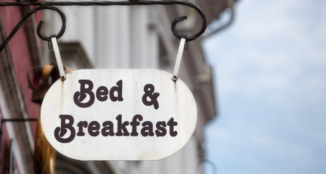 Bed and breakfast e affittacamere in condominio sono legali salvo esplicito divieto del regolamento di condominio. 