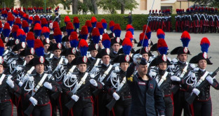 Concorso Carabinieri 2017 per reclutamento di 1598 giovani. Il bando è rivolto ai volontari VFP1 e VFP4, prevede una selezione per titoli ed esami. 