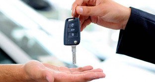 Chi deve pagare la multa il proprietario dell'auto o chi la guidava nel momento in cui è stata commessa l'infrazione?