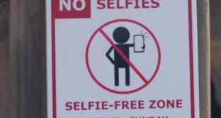 Arrivano i primi limiti alla moda dei selfie: ecco dove e per quali professioni gli autoscatti sono vietati
