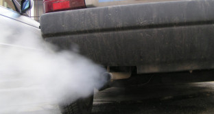 Bollo auto più caro per i veicoli inquinanti: torna la proposta di legge che peserà sugli Euro 3.