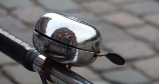 In bici senza campanello: quando e perché si rischia la multa.