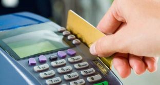 Il credito d’imposta per l’acquisto o l’adattamento del registratore di cassa telematico è assimilabile ad un contributo in conto impianti.