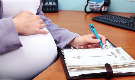 Per maternità anticipata si intende un periodo di congedo dal lavoro con inizio anticipato rispetto a quanto previsto dalla legge per il congedo di maternità ordinario. 