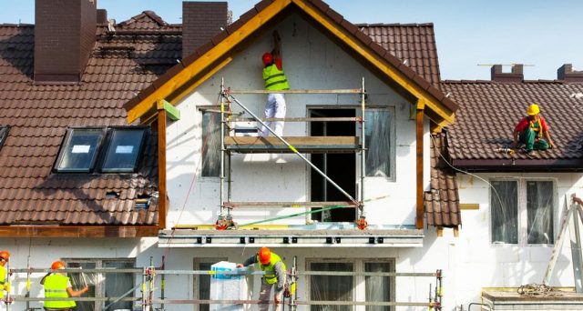 L'Agenzia delle entrate ha analizzato il corretto trattamento fiscale del contributo ricevuto per ristrutturare la propria casa all'estero