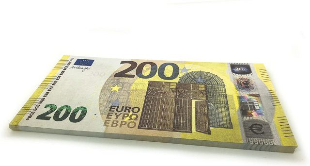 Bonus 200 euro, come sarà pagato a colf e badanti?