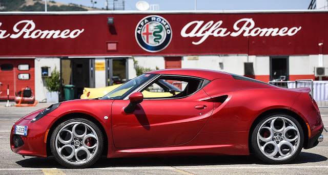 Alfa Romeo 4C Quadrifoglio