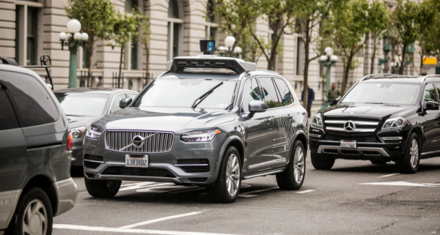 Uber: a circa 4 mesi dall'incidente mortale in Arizona, riprendono i test su strada per le auto a guida autonoma