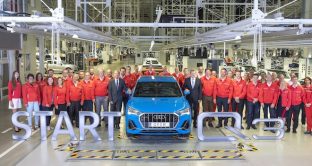 Nuova Audi Q3: inizia in Ungheria la produzione della nuova generazione del celebre crossover della casa tedesca.