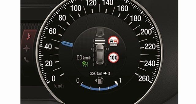 Un accordo provvisorio dell'UE potrebbe rendere obbligatori i limitatori di velocità attivi in ​​tutte le auto di nuova progettazione dal 2022
