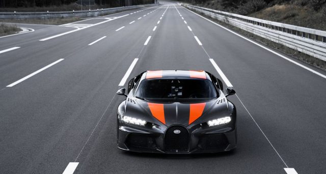 Un'unità speciale di Bugatti Chiron Sport è diventata l'auto più veloce al mondo raggiungendo i 490,8 km / h