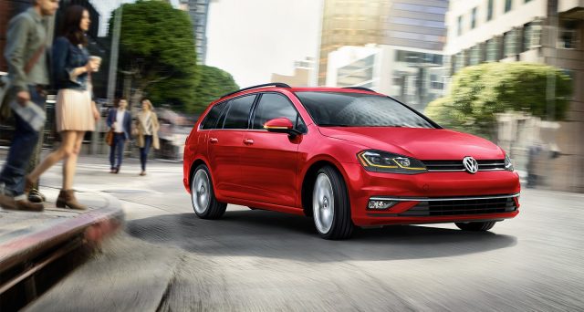 Anche nella Volkswagen Golf di ottava generazione sarà presente la versione station wagon