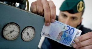 Tra le banconote quelle più a rischio di contraffazione sono i tagli da 20 euro. Ecco come riconoscere i biglietti falsi