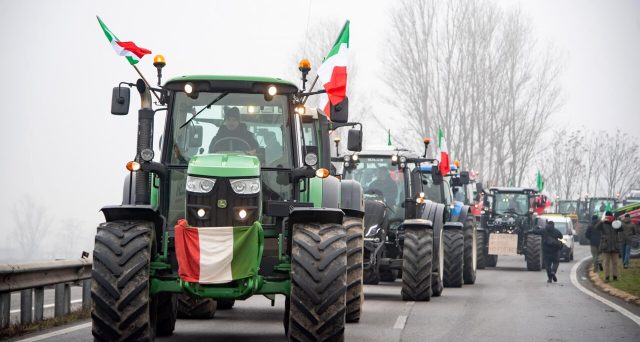 Perché i trattori protestano? Le motivazioni degli agricoltori