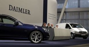 Daimler ha lanciato sul mercato bond in due tranche, una con scadenza a maggio 2022 e una a novembre 2025